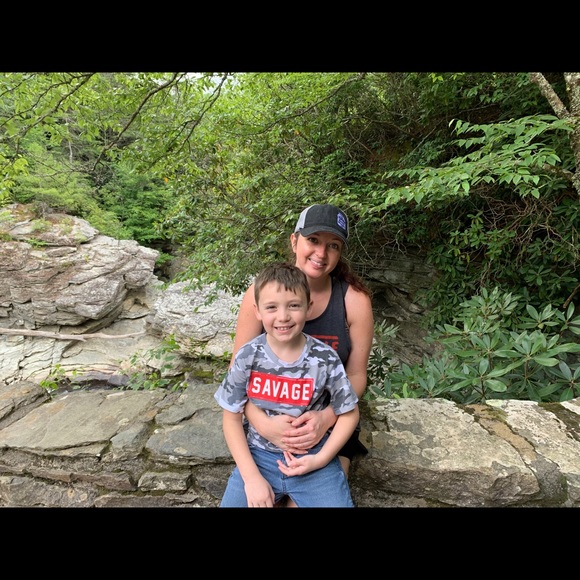 Meet your Posher, Jessica - Picture 1 of 1